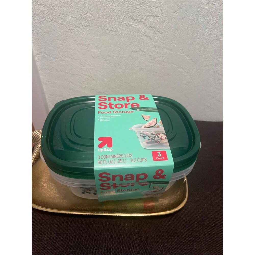 #2082** Christmas up&up Snap & Store Food Storage Containers - Green Lids